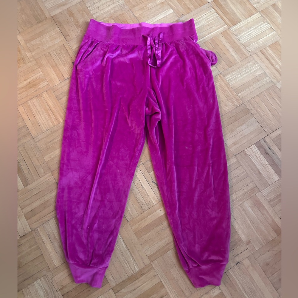 Victorias Secret Hot pink velvet joggers. XL. Small paint stain pictured